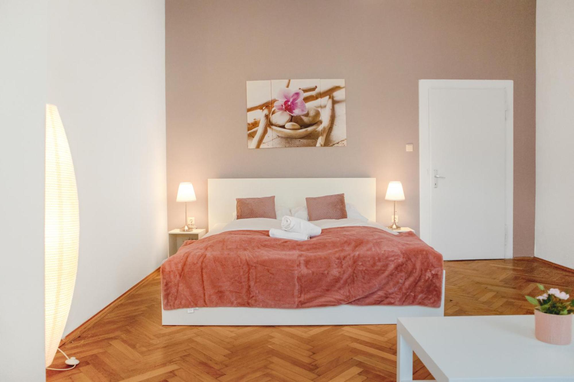 Commodious 3Br Apt. Ideal For Families And Friends Apartment Виена Екстериор снимка